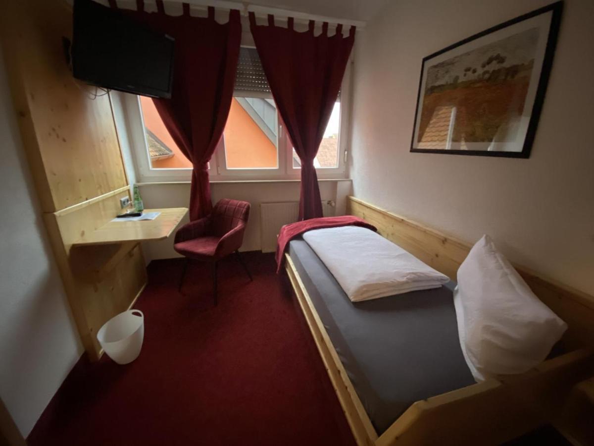 Hotel Wilder Mann Фойхтванген Экстерьер фото