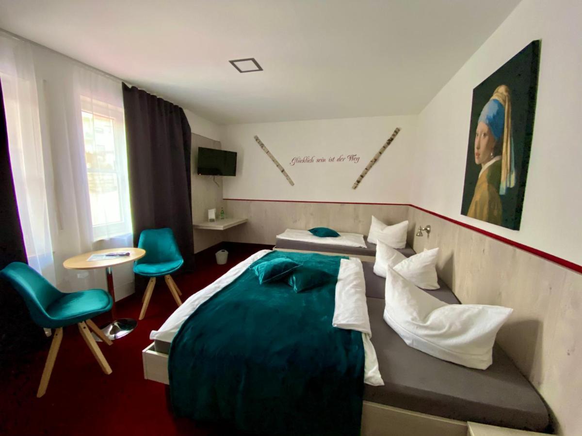 Hotel Wilder Mann Фойхтванген Экстерьер фото